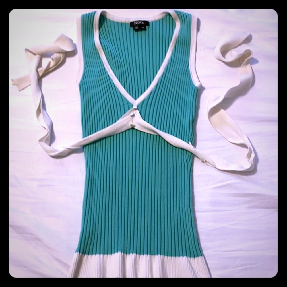 XOXO coral tank